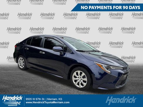 Used 2025 Toyota Corolla LE FWD image 1