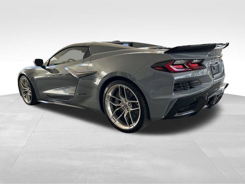 Used 2025 Chevrolet Corvette Z06 image 8
