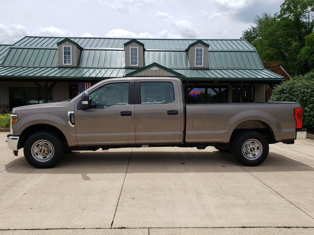 Used 2019 Ford F250 XL w/ Power Equipment Group RWD image 2