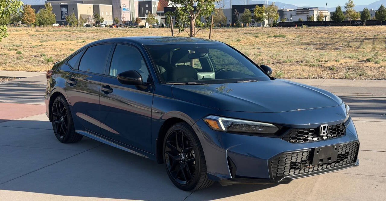 Used 2025 Honda Civic Sport image 3