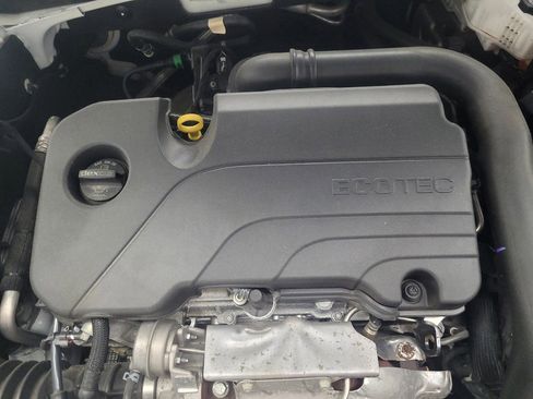 Used 2023 Chevrolet Malibu LT FWD image 30