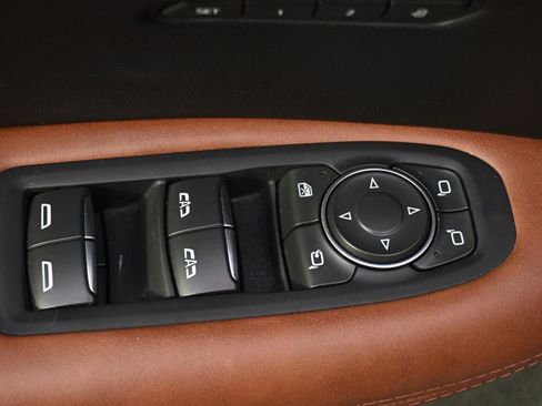 Certified 2025 Cadillac XT5 Sportv w/ Technology Package AWD/4WD image 23