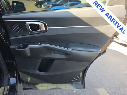 Used 2021 Kia Sorento S image 36