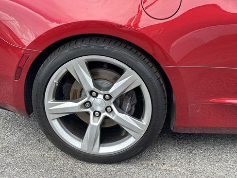 Used 2016 Chevrolet Camaro SS RWD image 9