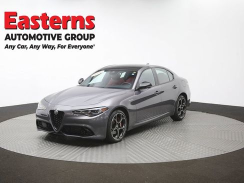 Used 2024 Alfa Romeo Giulia Veloce AWD/4WD image 55