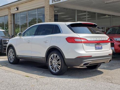 Used 2016 Lincoln MKX Reserve w/ Climate Package AWD/4WD image 3