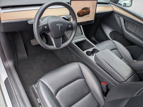 Used 2023 Tesla Model Y Long Range AWD/4WD image 10