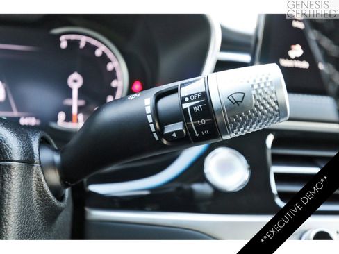 Used 2026 Genesis G70 2.5T image 21