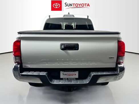 Used 2021 Toyota Tacoma SR5 image 5
