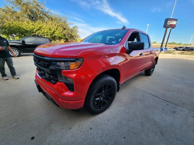 Used 2022 Chevrolet Silverado 1500 Custom AWD/4WD image 3