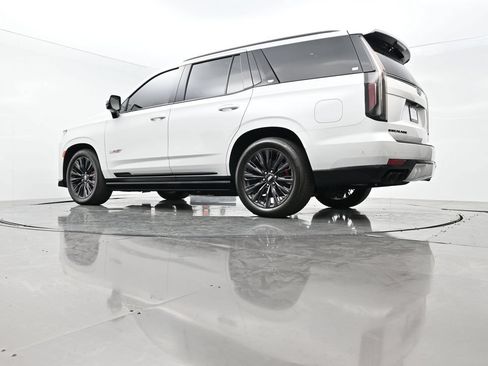 Used 2023 Cadillac Escalade V w/ LPO, ONYX Package AWD/4WD image 52