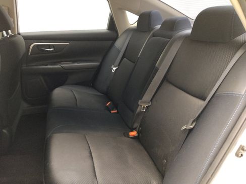 Used 2017 Nissan Altima 2.5 SR w/ Midnight Edition Package image 18