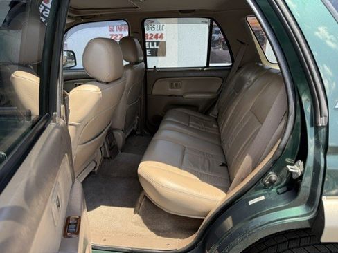 Used 2000 Toyota 4Runner Limited RWD image 16