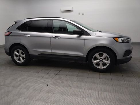 Used 2020 Ford Edge SE FWD image 11