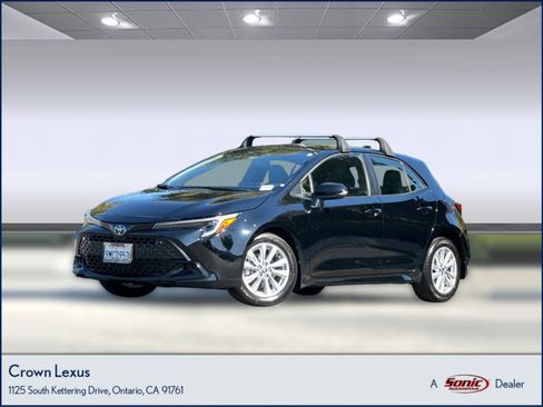 Used 2024 Toyota Corolla SE w/ SE Package image 1