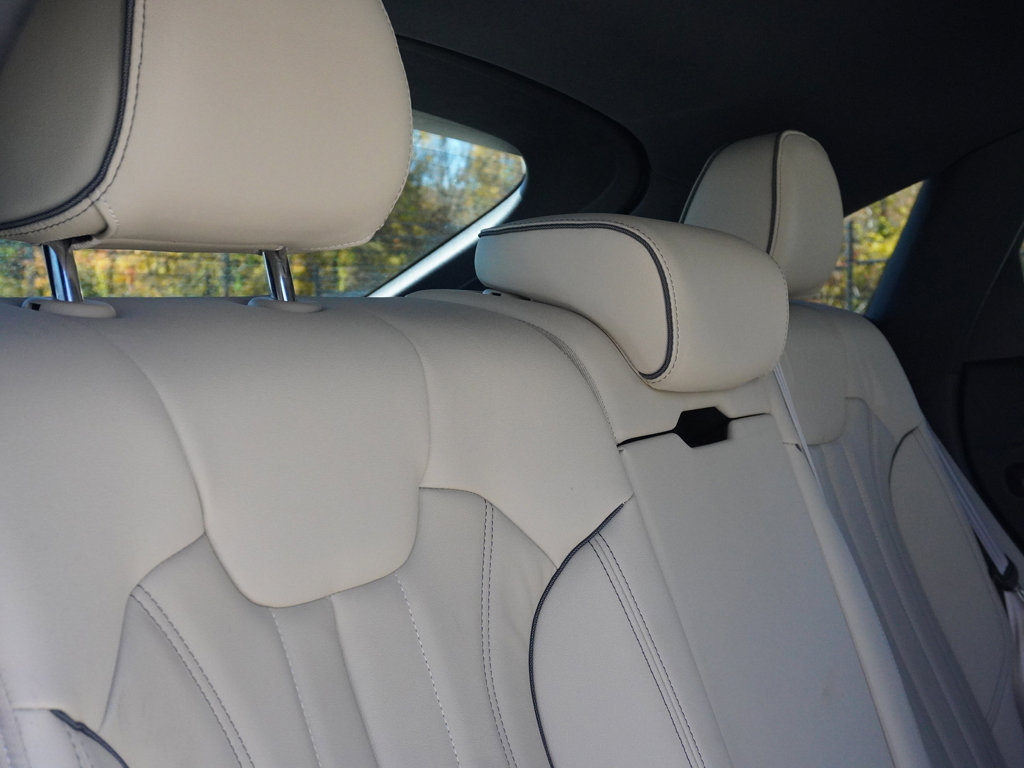 Used 2023 Audi Q5 2.0T Premium Plus w/ Premium Plus Package AWD/4WD image 37
