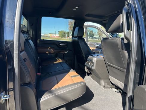 Used 2022 Chevrolet Silverado 3500 High Country w/ Safety Package II image 12