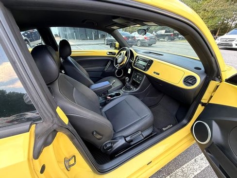 Used 2014 Volkswagen Beetle 1.8T image 10