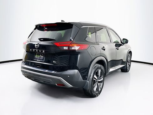 Used 2023 Nissan Rogue SL w/ SL Premium Package FWD image 9