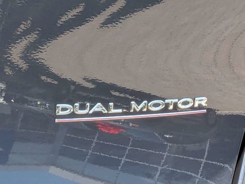 Used 2022 Tesla Model Y Performance AWD/4WD image 14