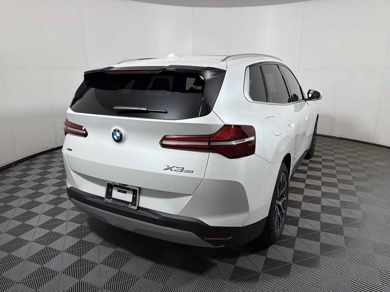 Used 2026 BMW X3 xDrive30i w/ Premium Package AWD/4WD image 6
