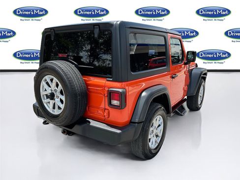 Used 2023 Jeep Wrangler Sport AWD/4WD image 7