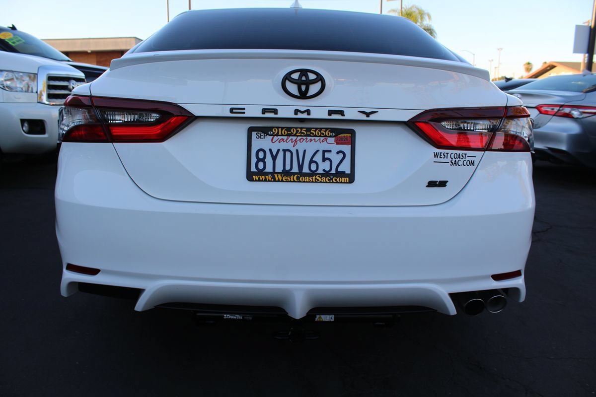 Used 2022 Toyota Camry SE w/ Carpet Mat Package (TMS) FWD image 14