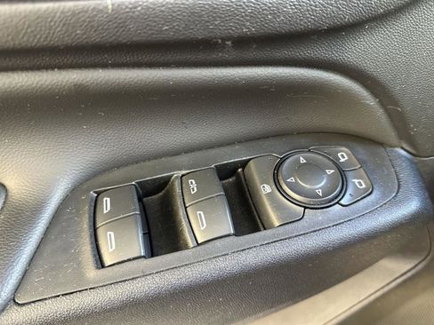 Used 2022 Chevrolet Equinox LT image 23