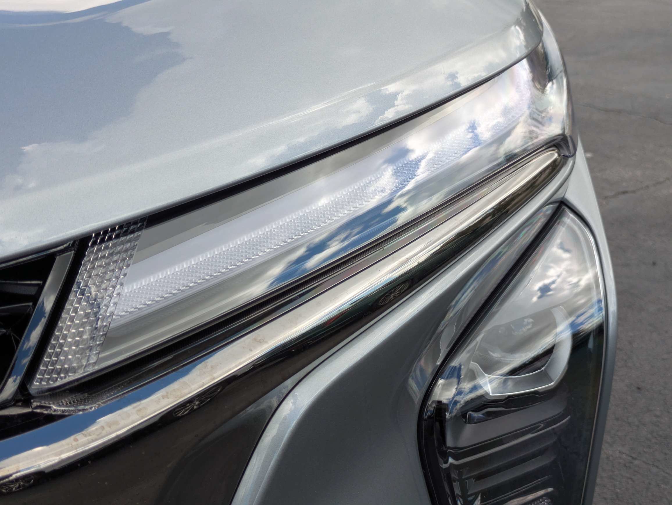 New 2026 Chevrolet Trax RS w/ Sunroof Package FWD image 32