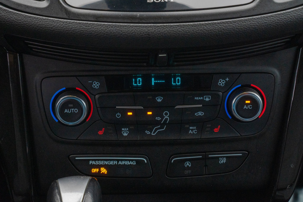 Used 2017 Ford Escape Titanium FWD image 18