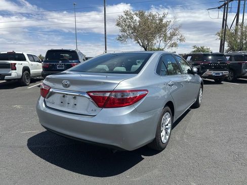 Used 2015 Toyota Camry LE FWD image 4