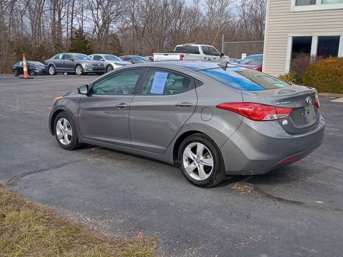 Used 2013 Hyundai Elantra GLS image 3