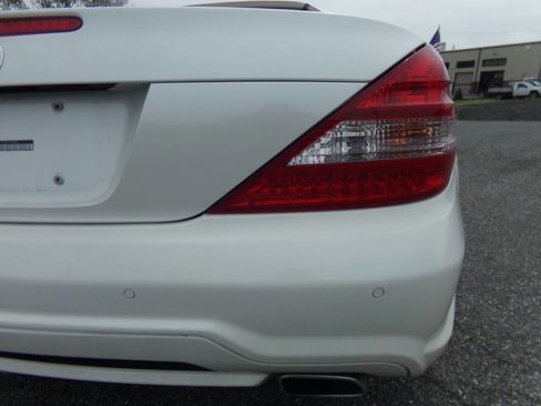Used 2009 Mercedes-Benz SL 550 image 15