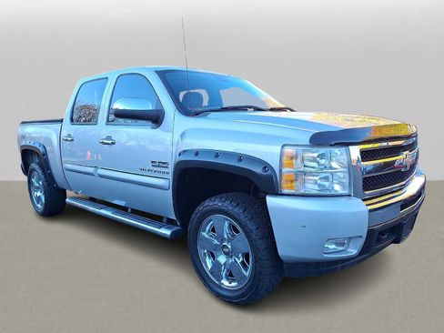 Used 2010 Chevrolet Silverado 1500 LT w/ Texas Edition image 3