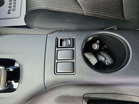 Used 2025 Nissan Z Sport w/ Floor Mat Package image 16