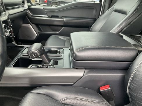 Used 2024 Ford F150 Lariat w/ Equipment Group 502A High image 18