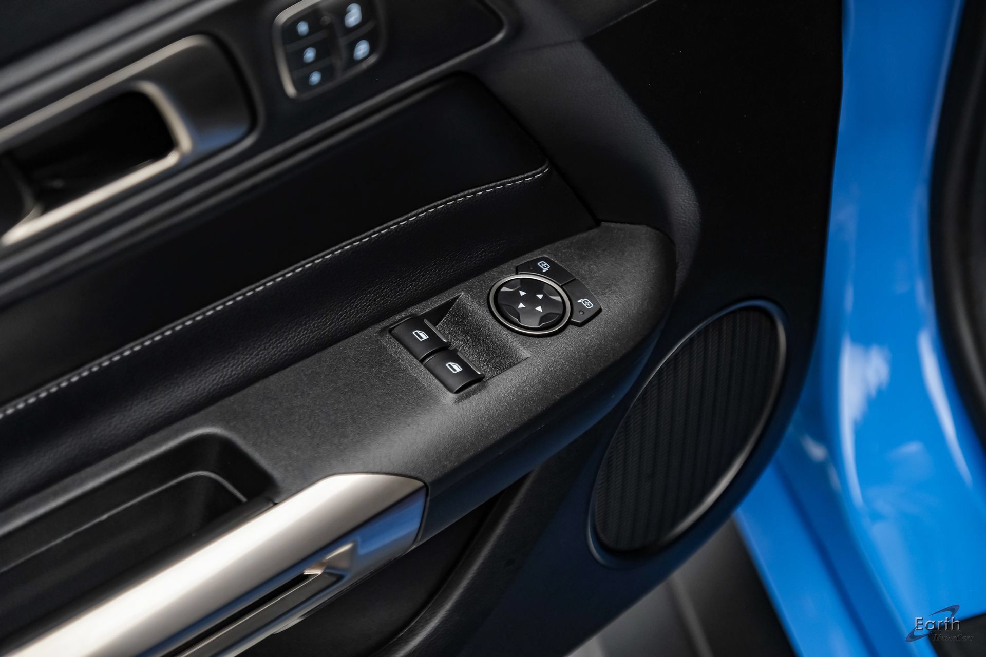 Used 2022 Ford Mustang Shelby GT500 w/ Technology Package RWD image 85