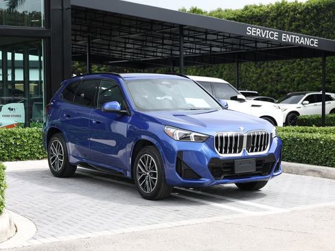 Used 2025 BMW X1 xDrive28i AWD/4WD image 2