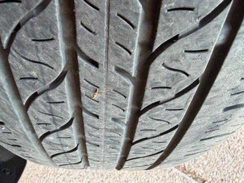 Used 2022 Volvo XC40 P8 Recharge image 33