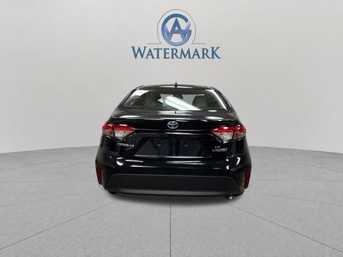 Used 2024 Toyota Corolla LE w/ LE Convenience Package FWD image 4