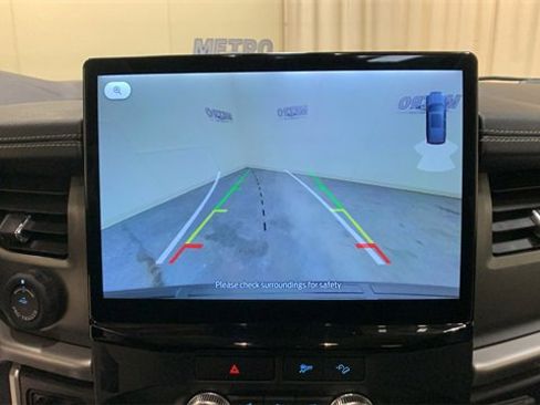 Used 2023 Ford Expedition XLT image 42