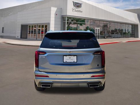 Used 2024 Cadillac XT6 Luxury w/ LPO, Floor Liner Package FWD image 5