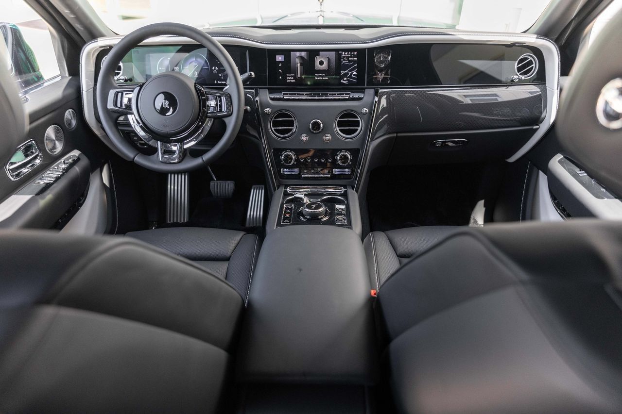 New 2027 Rolls-Royce Cullinan Black Badge AWD/4WD image 44