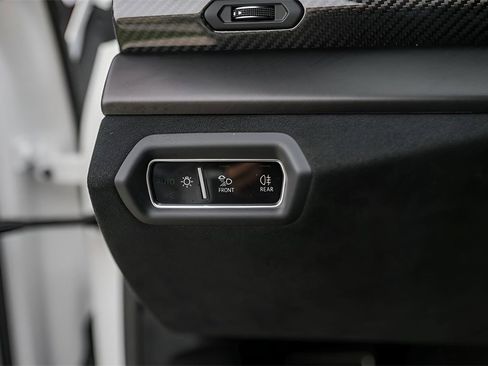 Used 2024 Lamborghini Urus Performante image 16