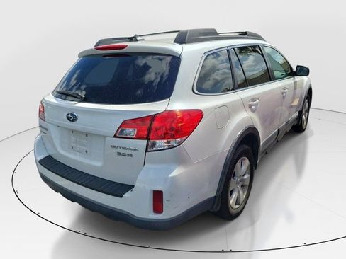 Used 2012 Subaru Outback 3.6R Limited w/ Moonroof Pkg image 4