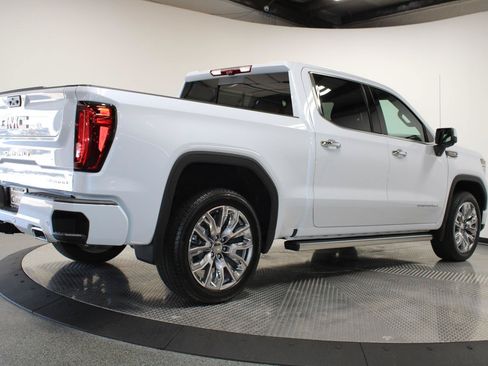 New 2026 GMC Sierra 1500 Denali AWD/4WD image 13