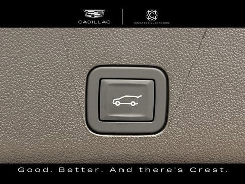 Certified 2025 Cadillac Escalade ESV Premium Luxury w/ LPO, Floor Liner Package AWD/4WD image 30