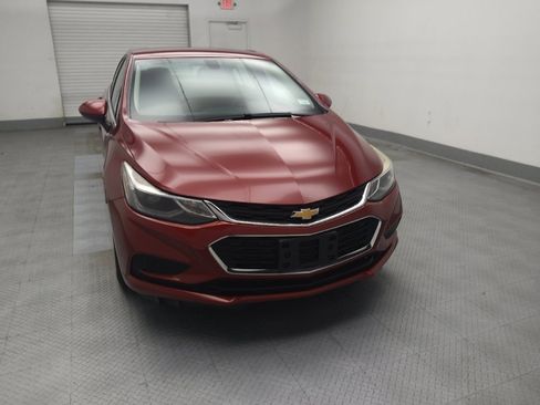 Used 2018 Chevrolet Cruze LT w/ Convenience Package FWD image 14