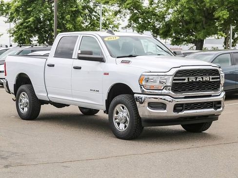 Used 2021 RAM 2500 Tradesman w/ Chrome Appearance Group AWD/4WD image 6