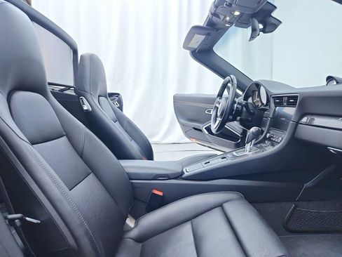 Used 2017 Porsche 911 Carrera 4S image 30
